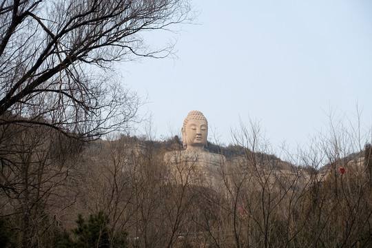 山西蒙山大佛