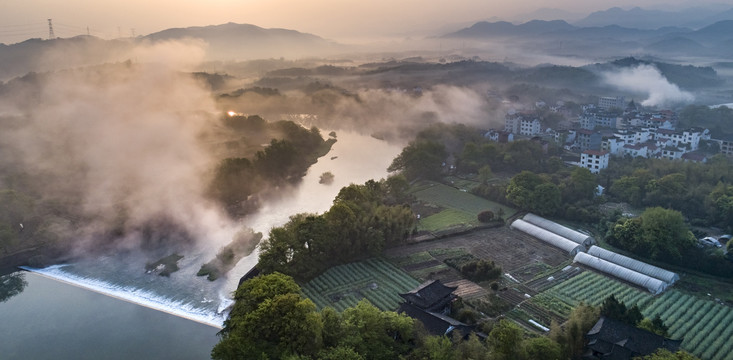 小河之晨