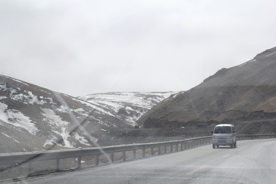 冰雪道路