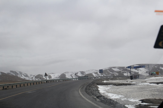 冰雪道路