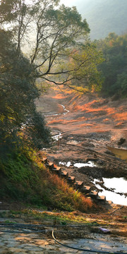 山岭峡谷