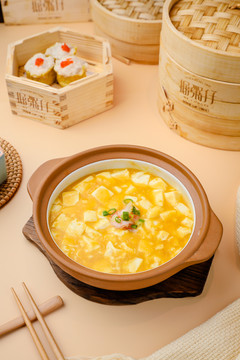 蟹黄豆腐煲