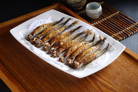 烤多椿鱼