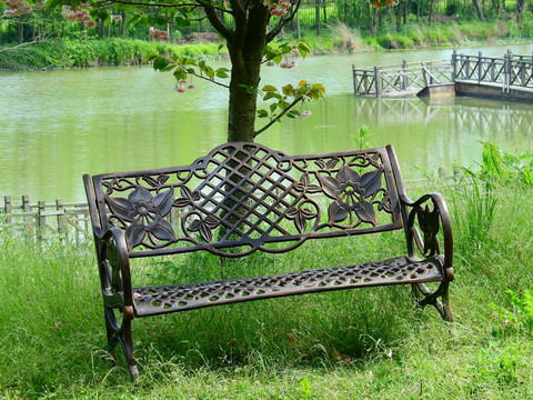 鄱阳湖植物园欧式椅子
