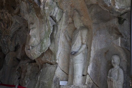杭州西湖烟霞洞观音像石刻造