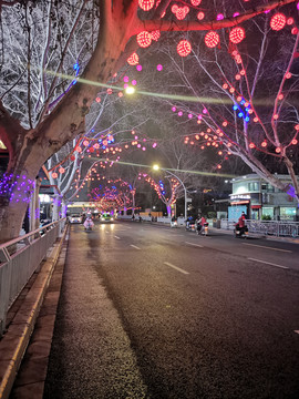 元宵节城市的夜晚