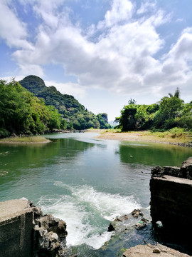 水坝闸口