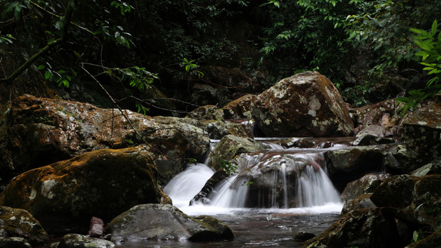 武宣百崖槽风景