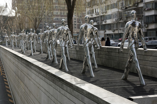 人群雕塑