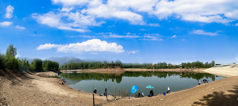 秦岭山下许家湾水库