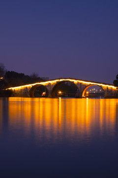 杭州大运河古桥拱桥拱宸桥夜景