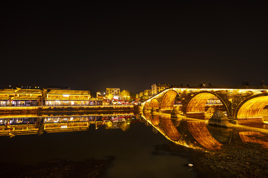 塘栖古镇夜景