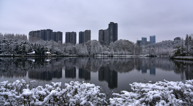 贵阳观山湖雪景