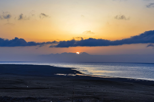 青海湖夕阳