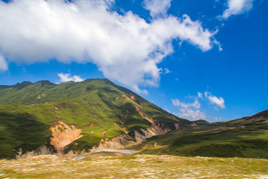 青海日月山