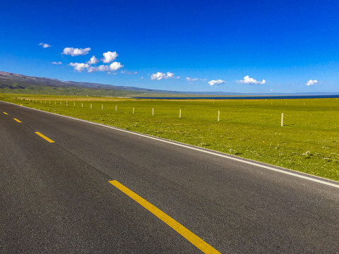 青海草原公路