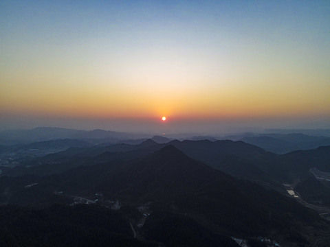 山川日落晚霞