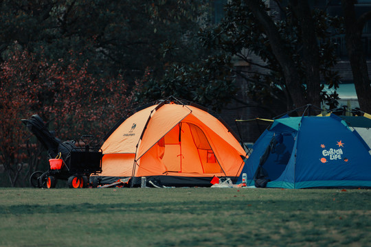 公园帐篷