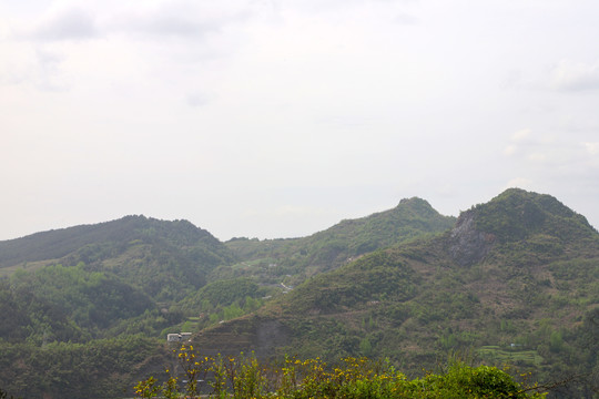 县河明家湾高山