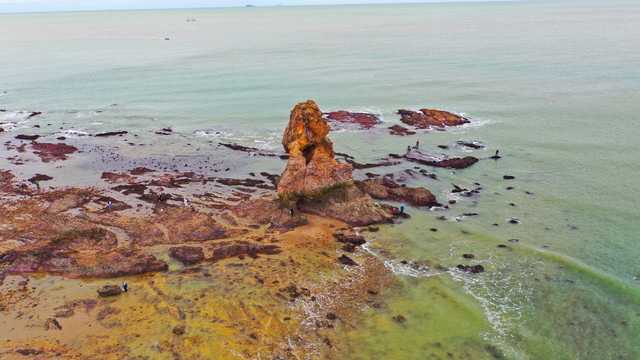 青岛石老人海水浴场