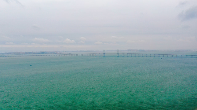 海湾大桥日落晚霞