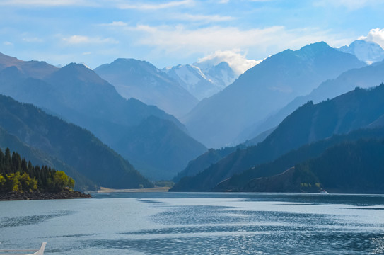 天山天池