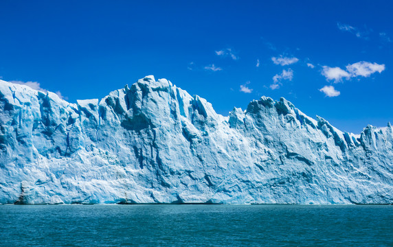 莫雷诺冰川
