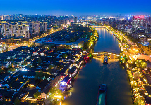 航拍杭州历史古迹拱宸桥夜景