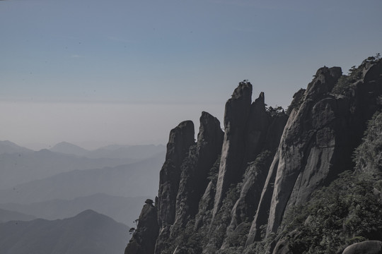 黑白三清山