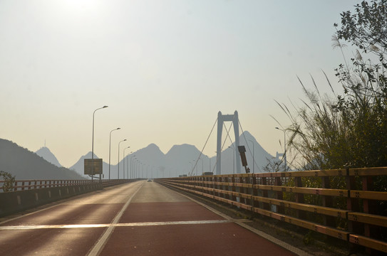 坝陵河大桥