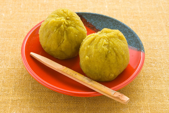 季节感十足的秋栗甜点栗金饨
