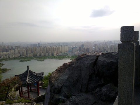 华山