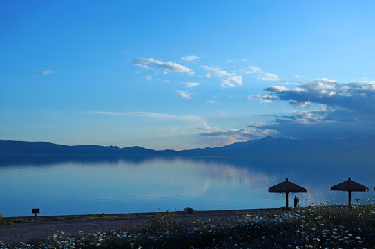 新疆塞里木湖
