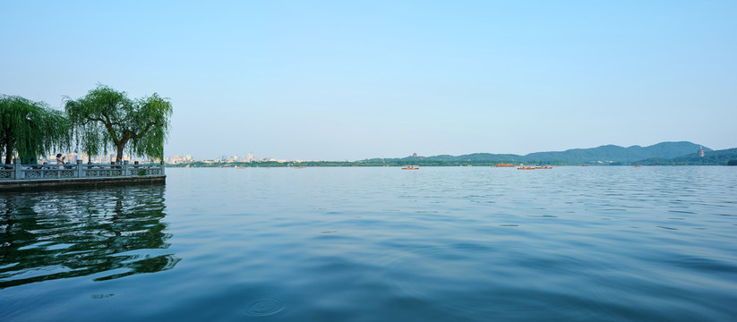 杭州平湖秋月