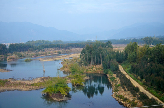 农村河流