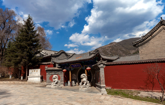 五台山寺庙古建道路天空