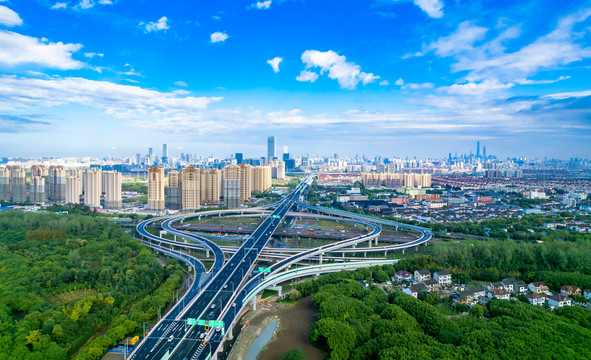 上海南北高架路与外环路枢纽