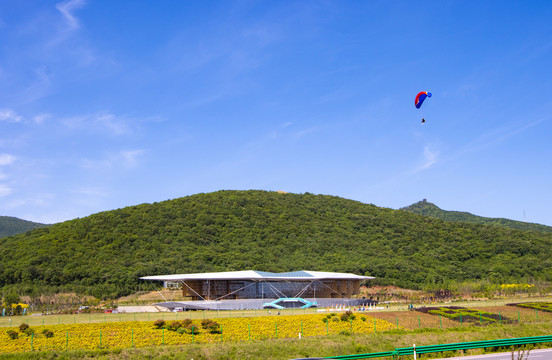 圣境山滑翔伞基地