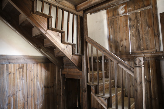 老房楼梯