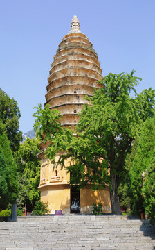 嵩岳寺塔