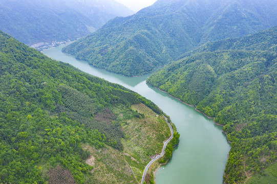 杭州於潜柳溪江青山殿渔村