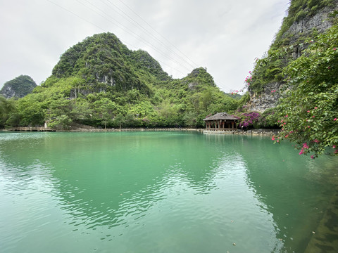 隆安布泉河