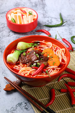 香辣牛肉面