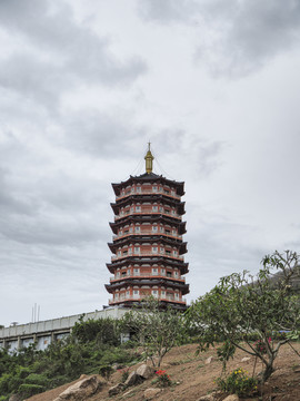 南山寺多佛宝塔