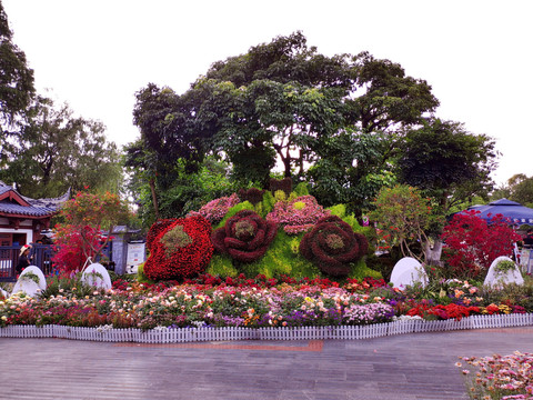 公园装饰花坛