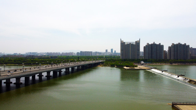 跨河大桥橡胶坝