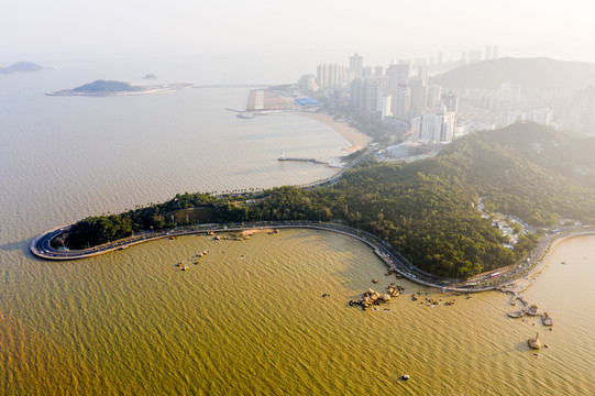 航拍广东珠海地标建筑渔女神像