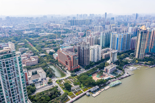 航拍中山大学校本部北门广场
