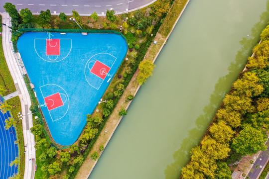 西交利物浦大学三角形篮球场