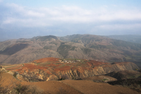 东川红土地